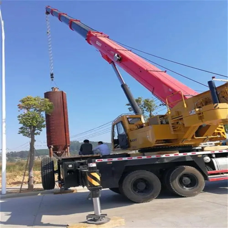 安溪县吊车租赁作业时的保养和维护